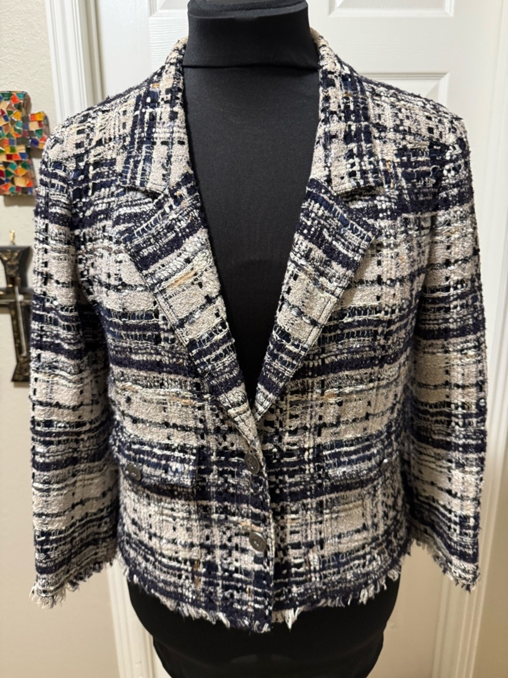 CHANEL ICONIC TWEED JACKET - Picture 5 of 11